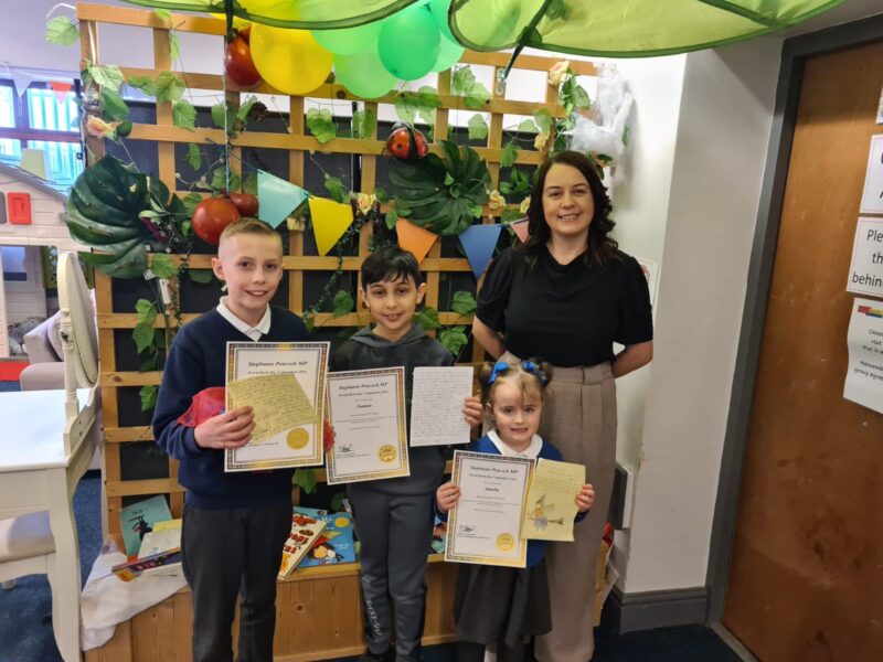 Stephanie Peacock MP presenting her World Book Day prizes to winners of her competition at Playworks in Shafton
