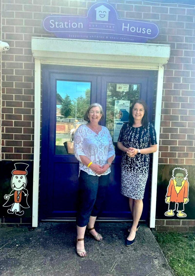 Stephanie Peacock MP visiting Station House in Thurnscoe, with Chief Executive, Charlotte Williams