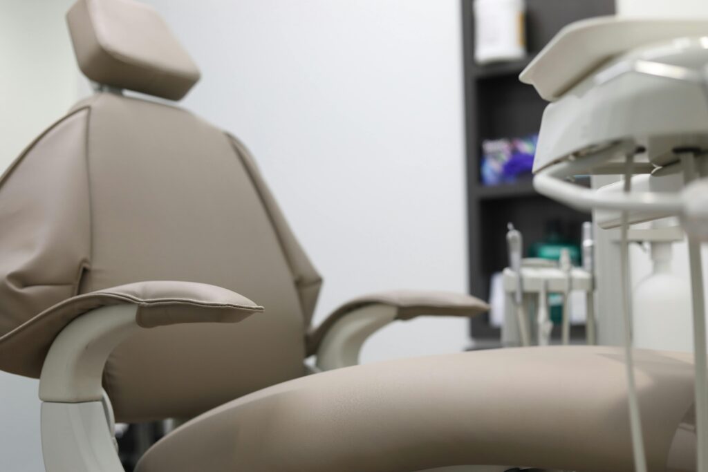 Image of a dentist's chair